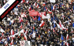 Netiesa, jog Lenkijoje vyko milijono žmonių mitingas